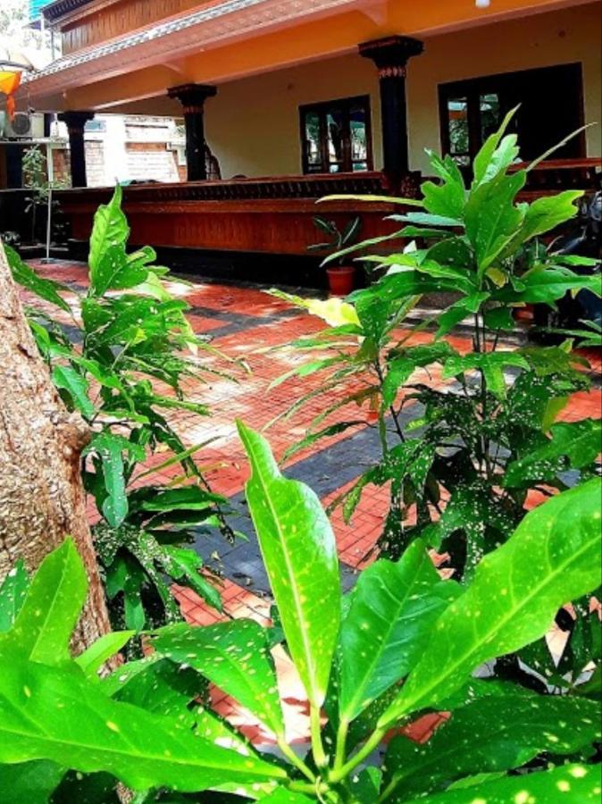 Fortingal Sea Resort Varkala Buitenkant foto